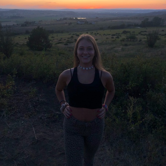 Meet your Posher, Ashley - Picture 5 of 8